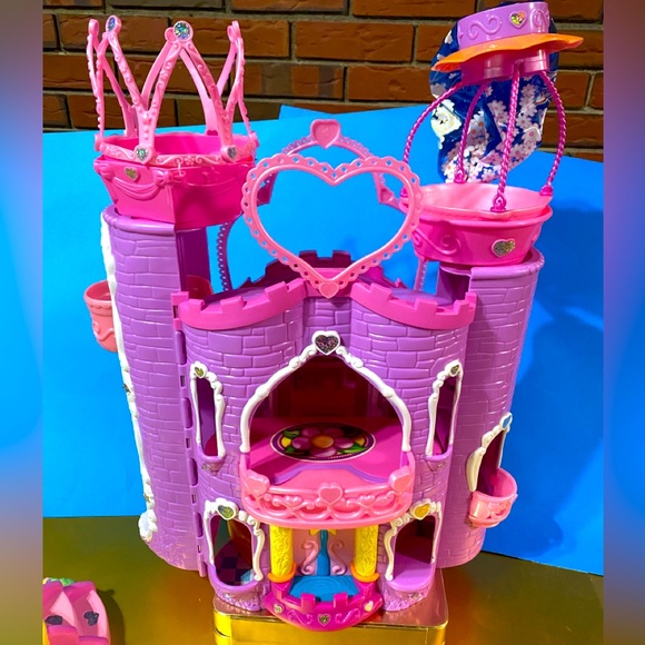 MY LITTLE PONY G3 2002 CELEBRATION CASTLE PLAYS MUSIC & LIGHTS UP EXCLUSIVE PONY - Picture 4 of 16